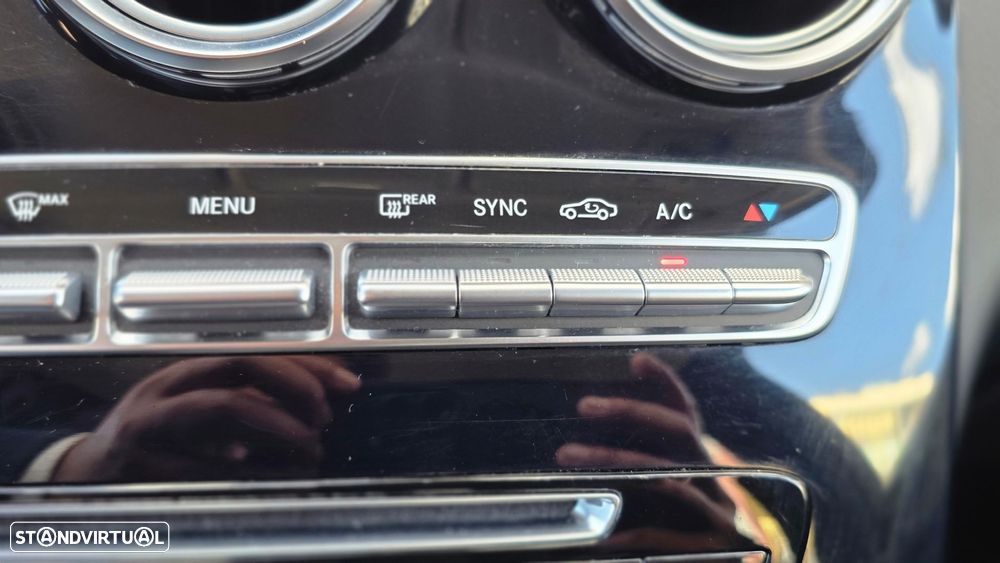 Mercedes-Benz GLC 250 d 4Matic 9G-TRONIC AMG Line - 40