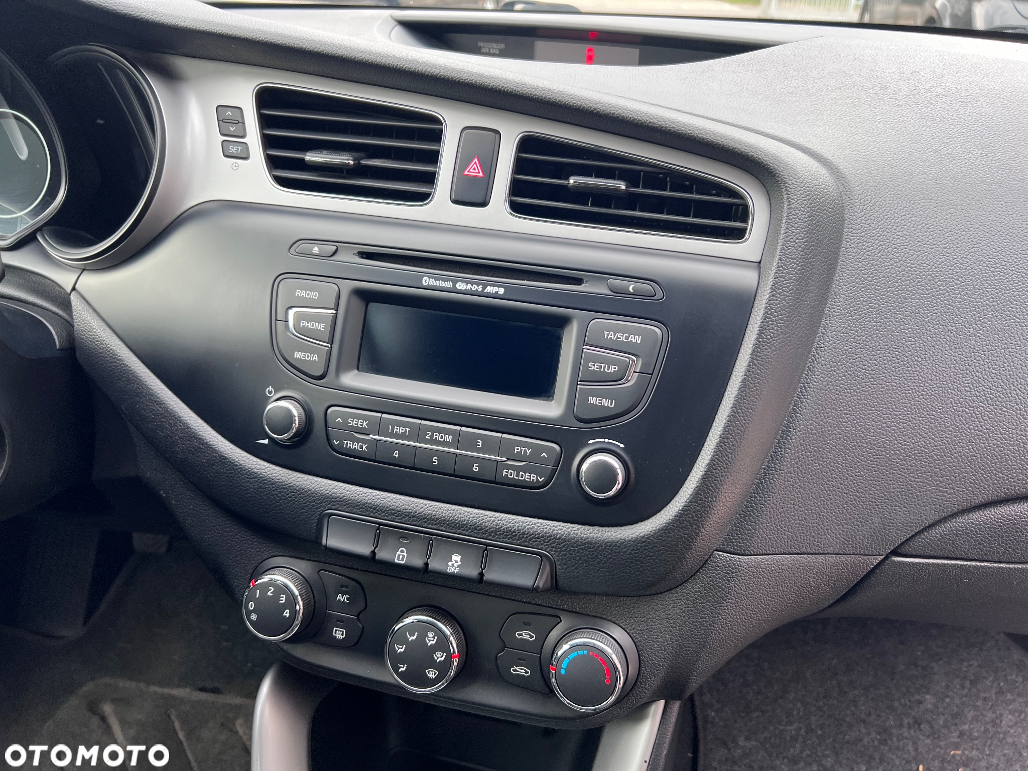 Kia Ceed Cee'd 1.6 CRDi L - 17