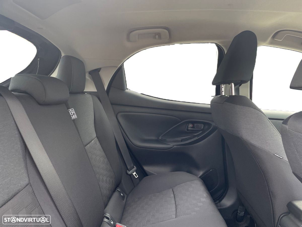 Toyota Yaris - 7