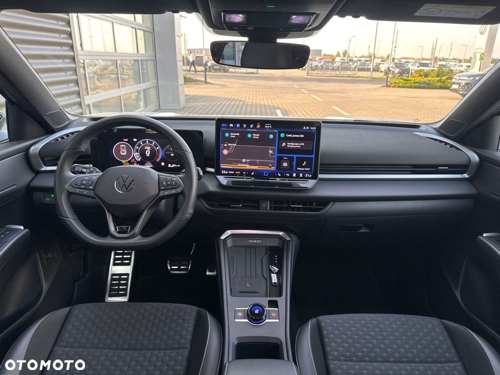 Volkswagen T-Roc - 24