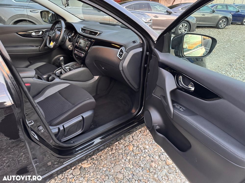 Nissan Qashqai 1.5 DCI TEKNA - 11