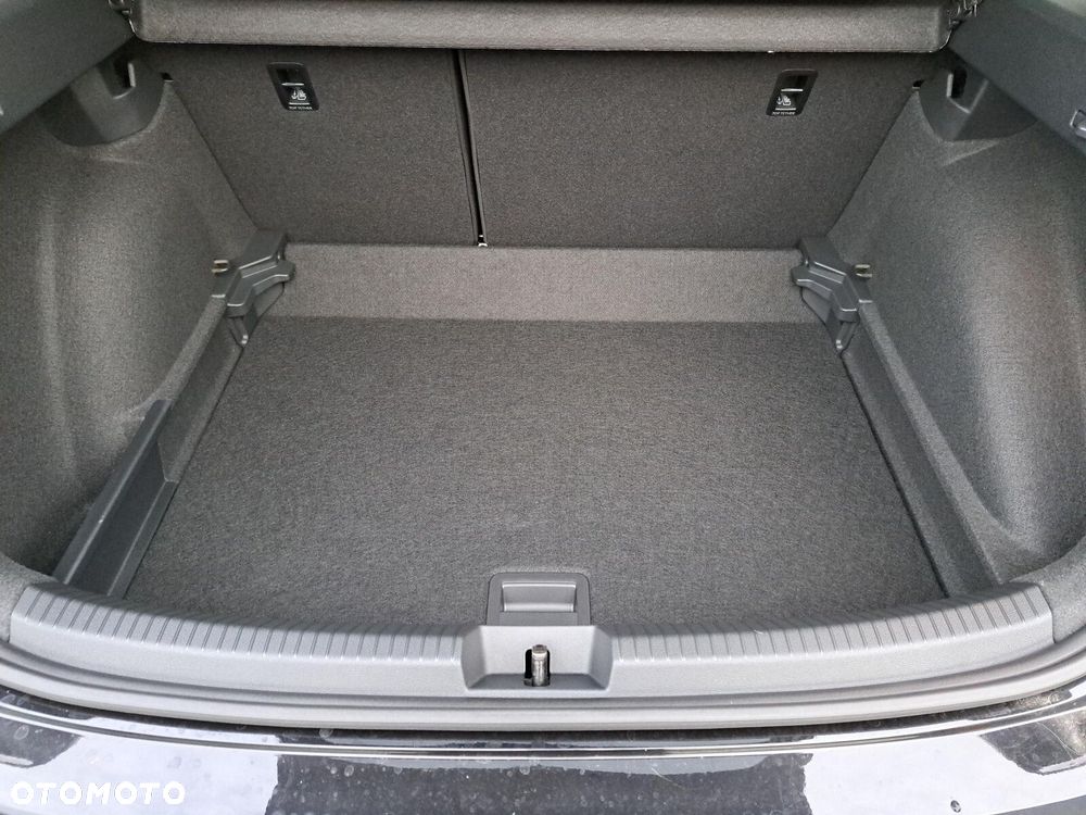 Volkswagen Taigo - 18