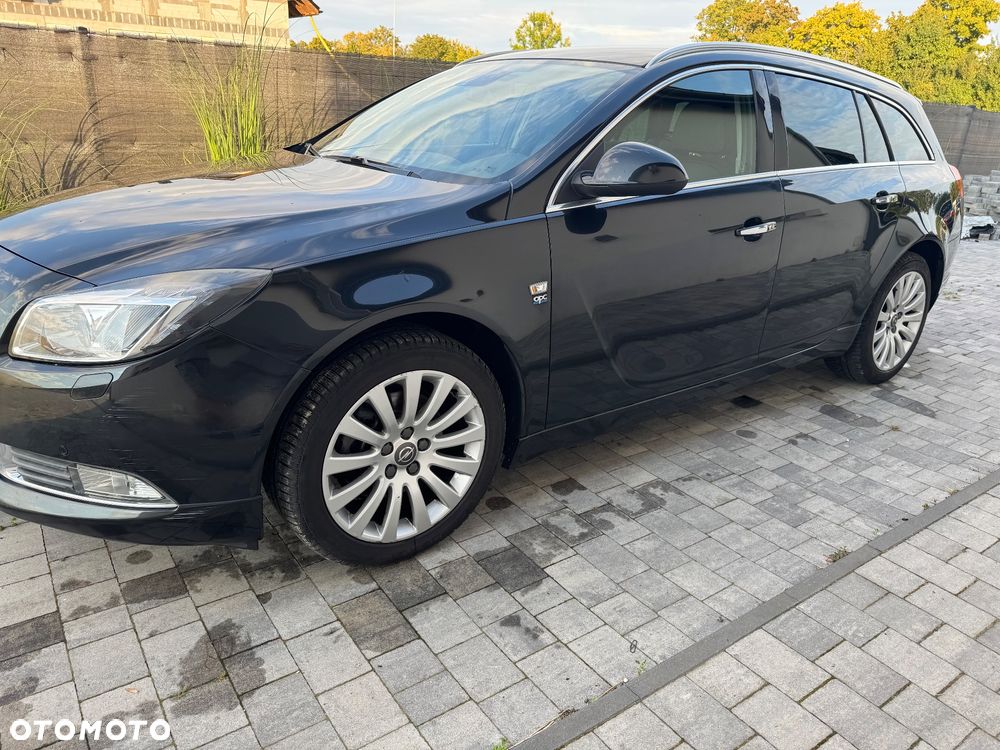 Opel Insignia 2.0 Turbo Sports Tourer 4x4 Automatik Cosmo - 8