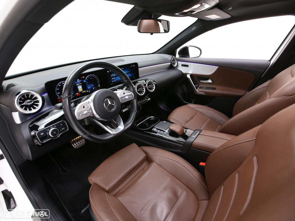 Mercedes-Benz A 250 Limousine e AMG Line - 7