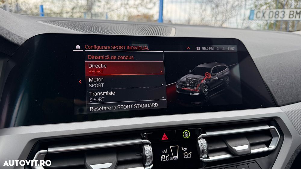 BMW Seria 3 320d xDrive Aut. Sport Line - 28