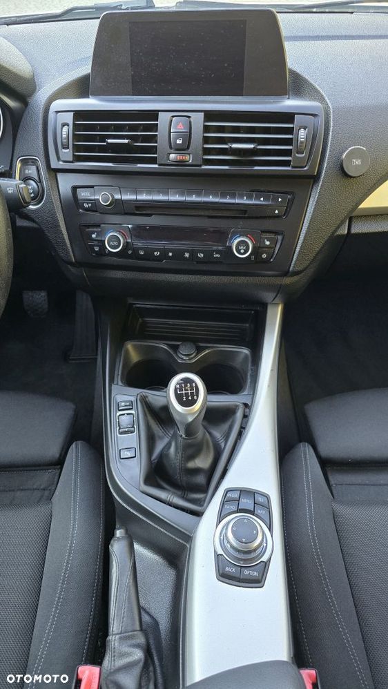 BMW Seria 1 116d - 29