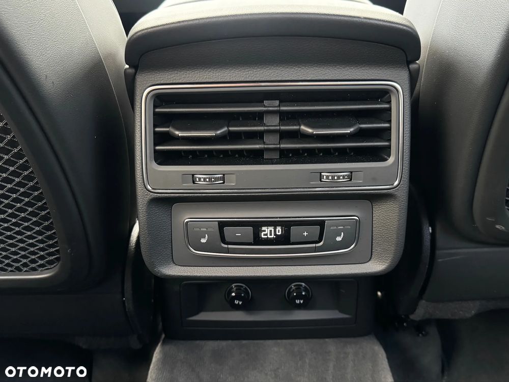 Audi Q8 TFSI e PHEV 360 kW Quattro Tiptronic - 33