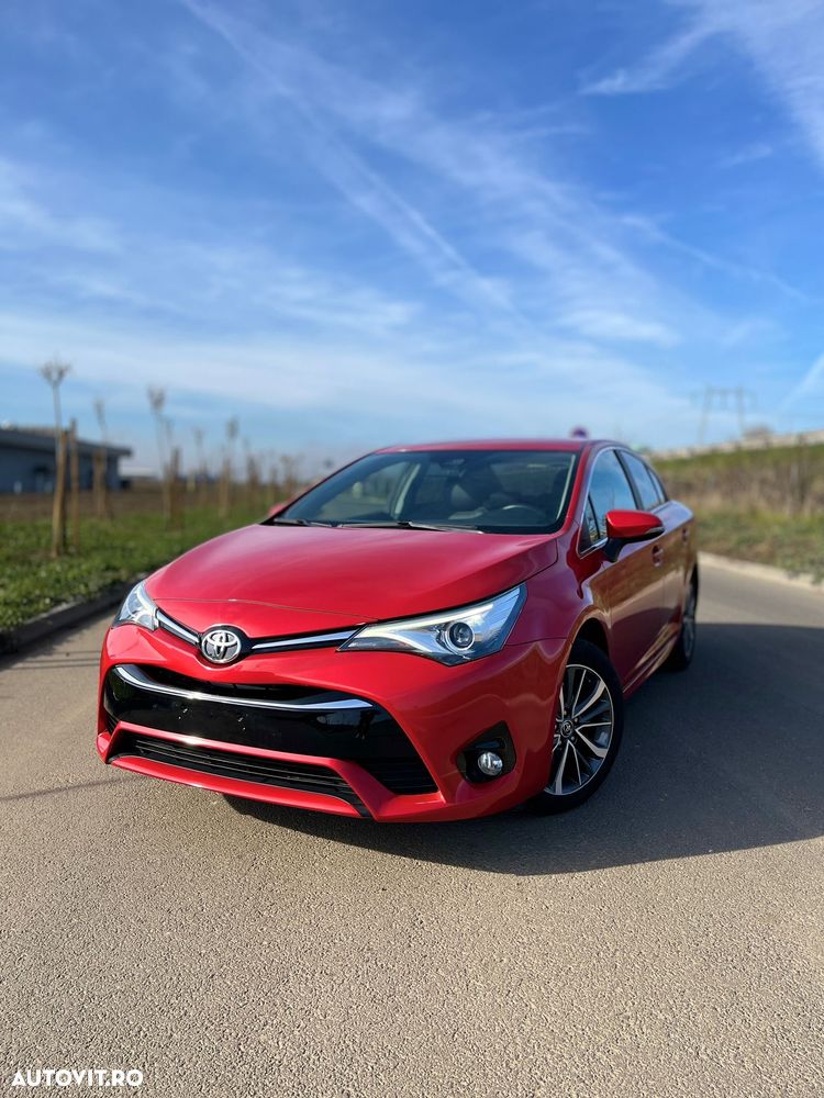 Toyota Avensis 2.0 D-4D Luxury - 4