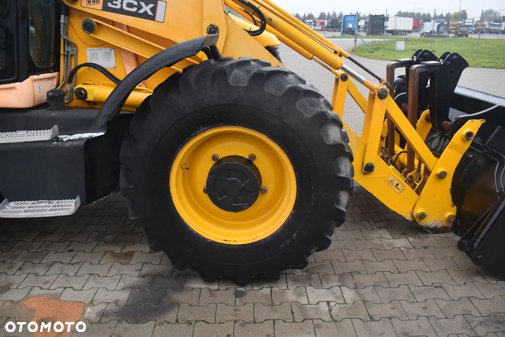 JCB 3 CX - 11