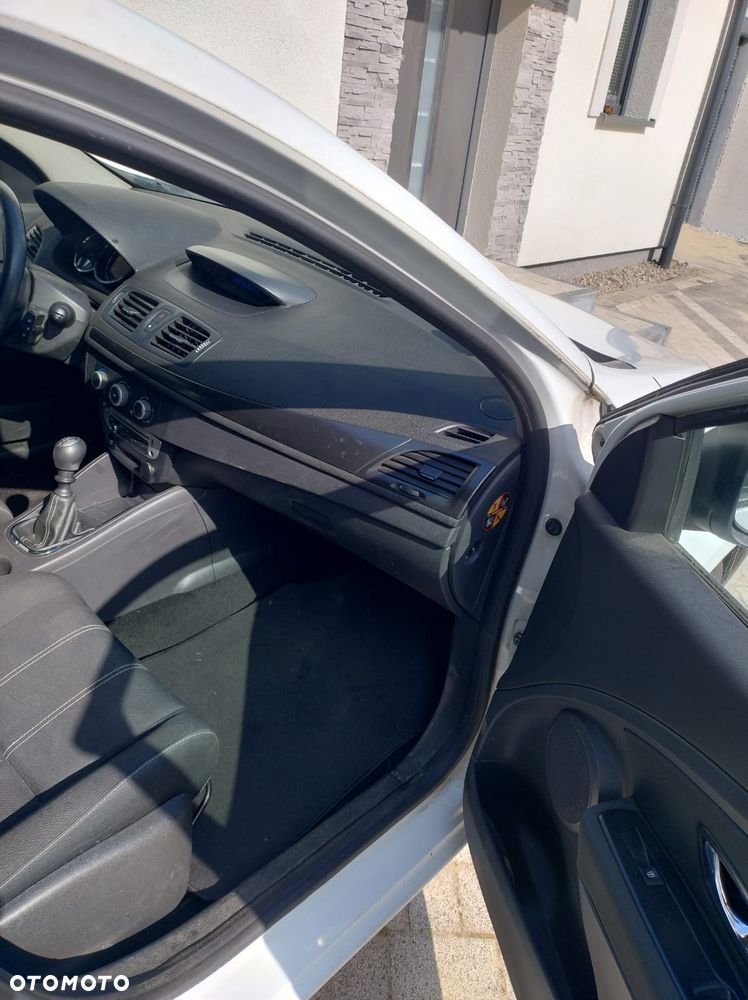 Renault Megane 1.5 dCi Bose - 6
