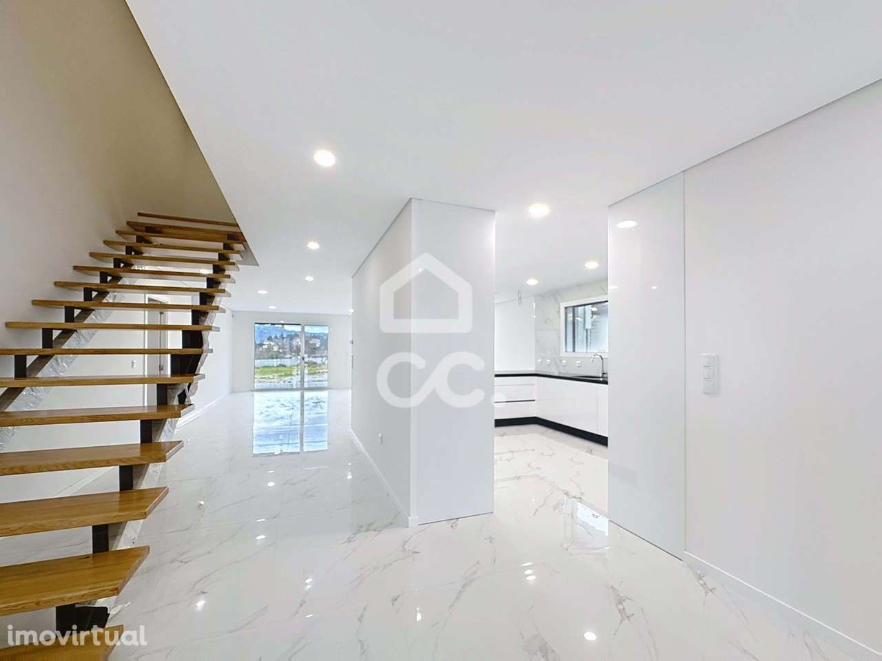 Moradia Nova T3, Moderna, com Luz Natural e Localização Estratégica , - Grande imagem: 2/31