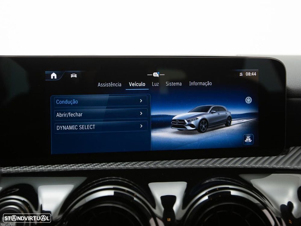 Mercedes-Benz A 250 e - 26