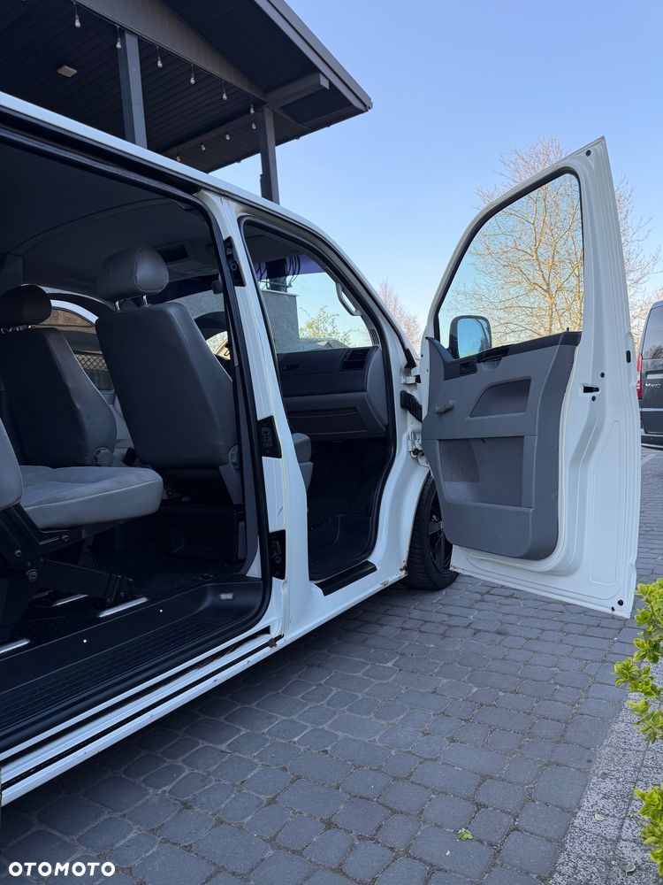 Volkswagen Transporter - 30