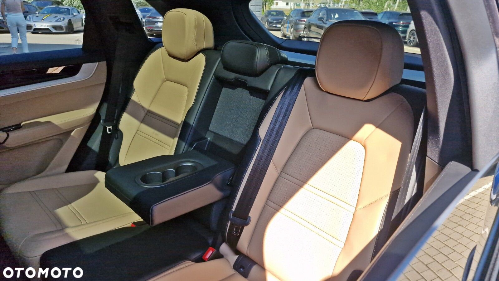Porsche Cayenne - 12