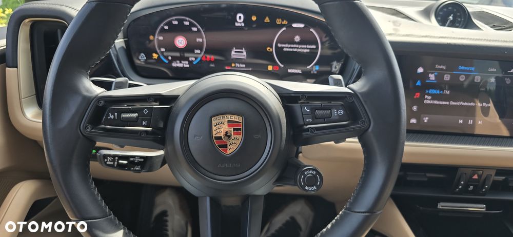 Porsche Cayenne Standard - 22