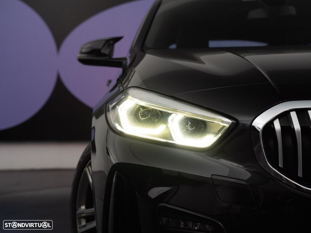 BMW 118 i Pack Desportivo M Auto - 10