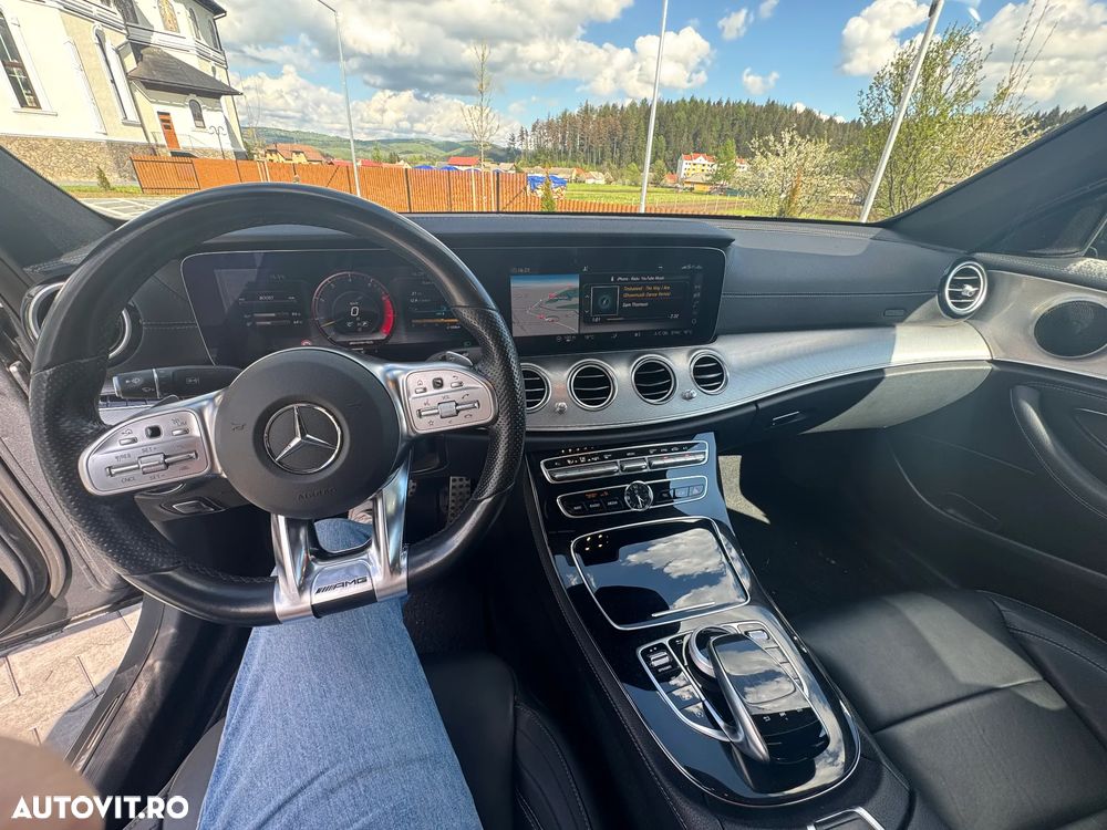 Mercedes-Benz E 450 4MATIC Aut - 11