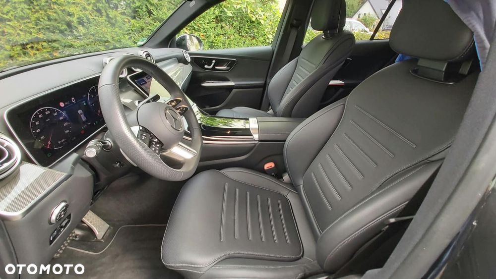 Mercedes-Benz GLC - 21