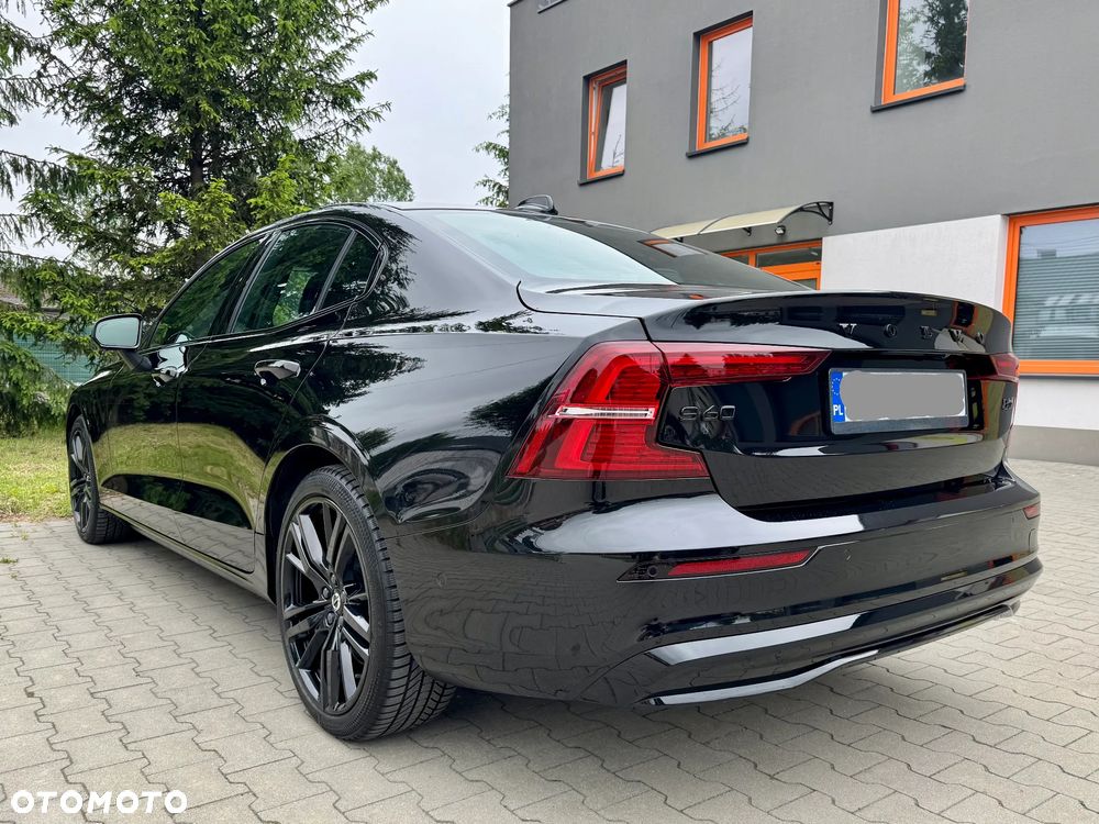 Volvo S60 B5 B AWD Plus Dark - 13