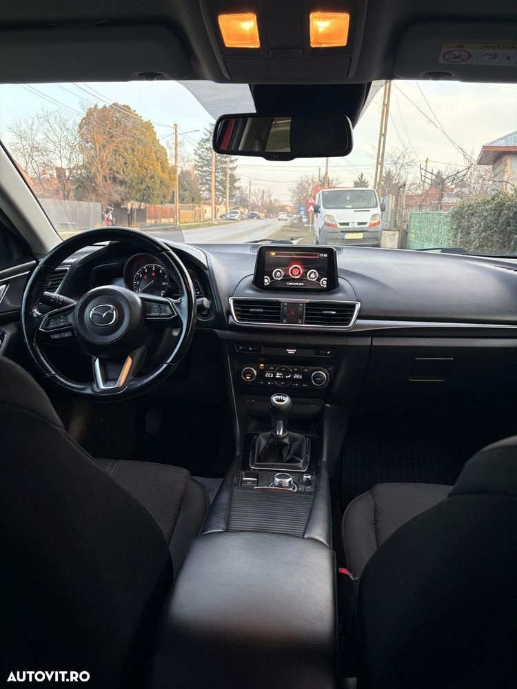 Mazda 3 G165 Revolution - 12