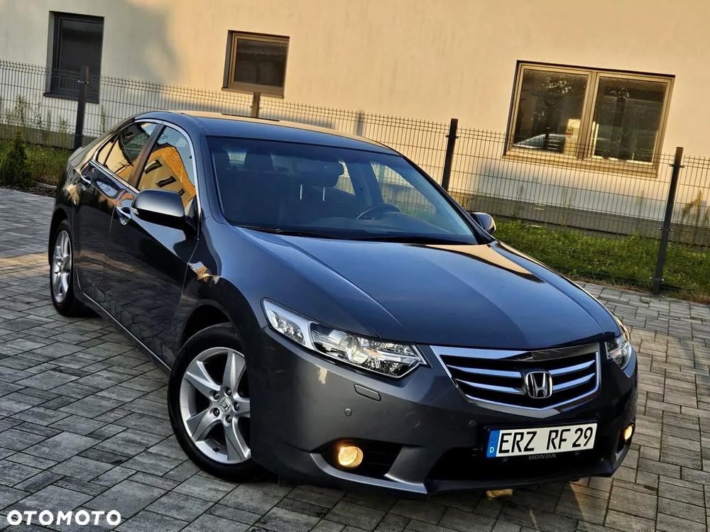 Honda Accord 2.0 Executive - 12