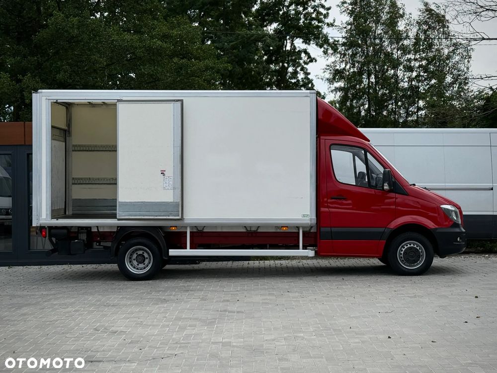 Mercedes-Benz Sprinter 519 CDI / 3.0 V6 190KM / Kontener 4,4m + Winda 750kg + Drzwi Boczne / TYLKO 225.983KM PRZEBIEGU / 2018 ROK PRODUKCJI / ZAREJESTROWANY W PL ! - 6