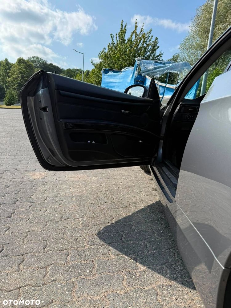 BMW Seria 3 325i - 6