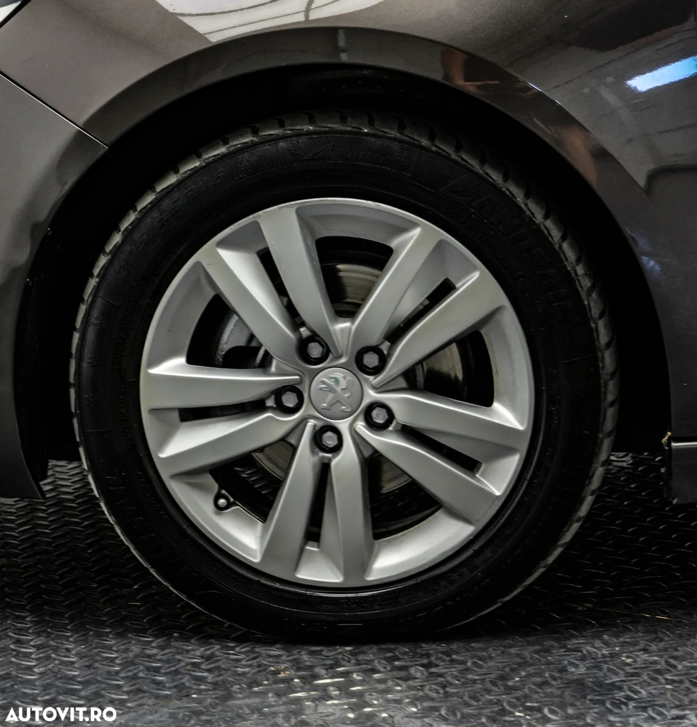 Peugeot 308 SW 1.6 BlueHDi FAP STT Allure - 23