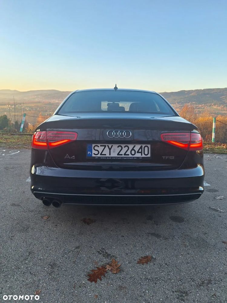 Audi A4 Limousine 1.8 TFSI S line Sportpaket - 11
