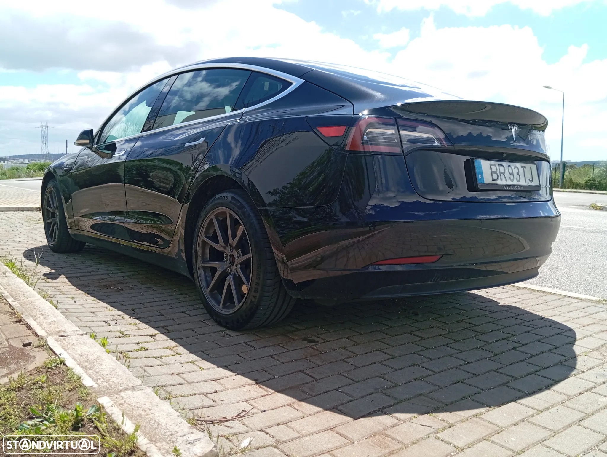 Tesla Model 3 Long-Range Dual Motor AWD - 4