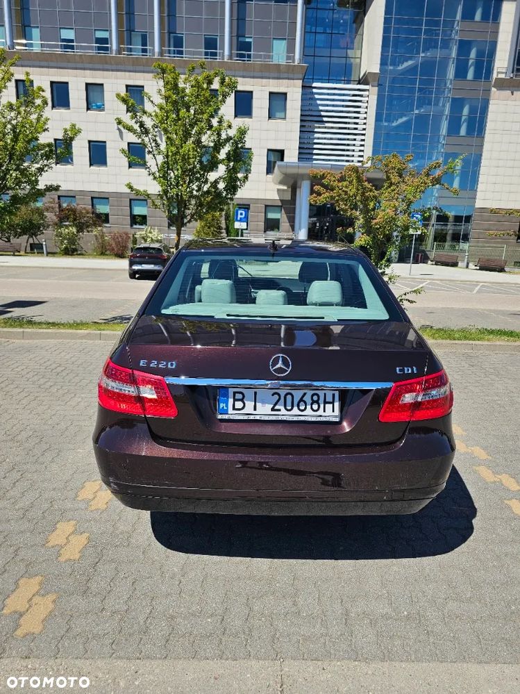 Mercedes-Benz Klasa E 220 CDI BlueEff Elegance - 4
