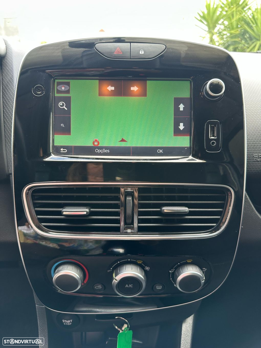 Renault Clio 0.9 TCe Limited - 22
