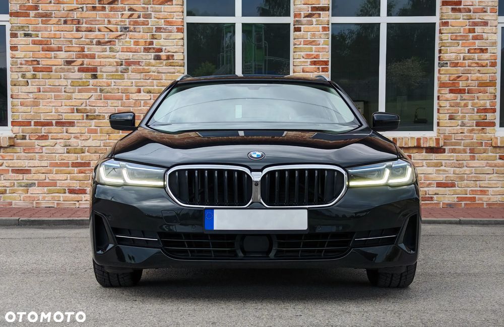 BMW Seria 5 520d Luxury Line - 3