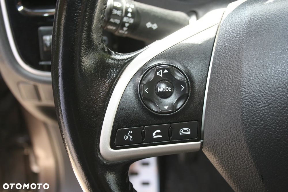 Mitsubishi Outlander 2.2 DID Intense - 21