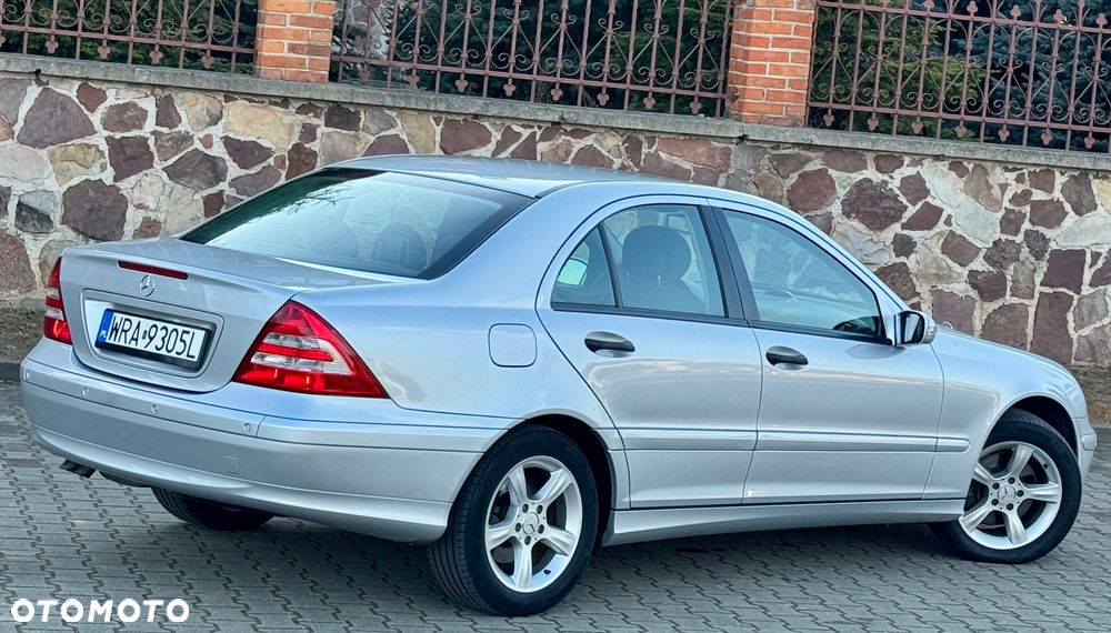 Mercedes-Benz Klasa C 280 Elegance 4-Matic - 11