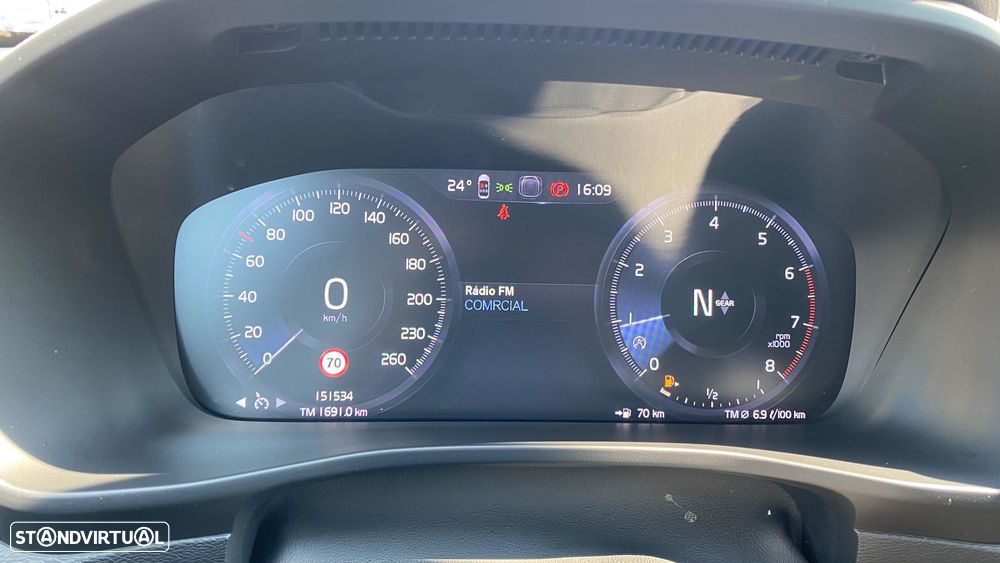 Volvo XC 40 1.5 T2 Momentum Plus - 35