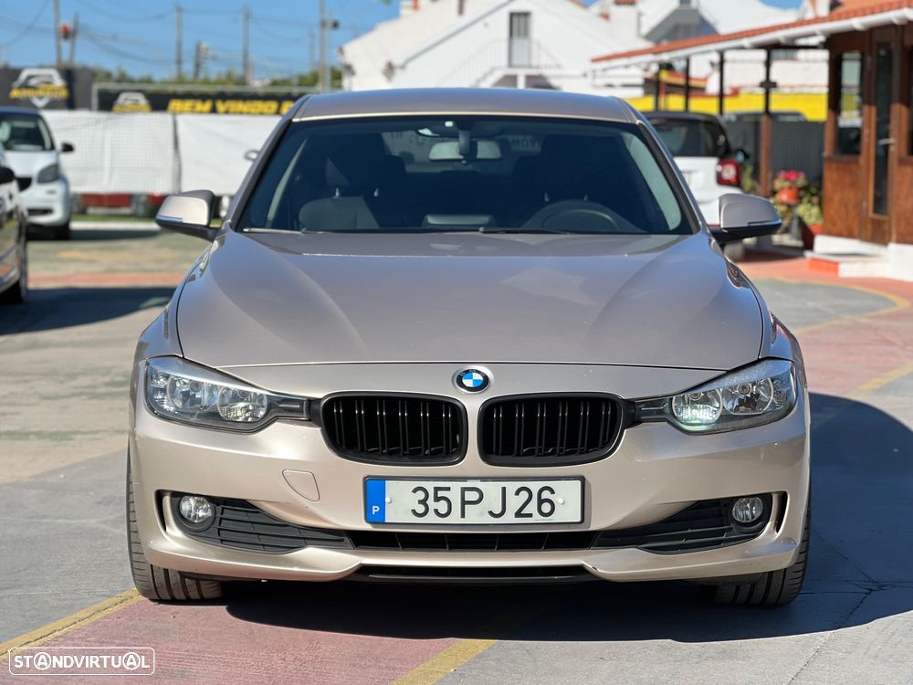 BMW 320 d EfficientDynamics Auto - 6