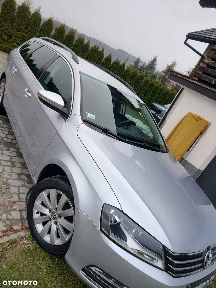 Volkswagen Passat - 2