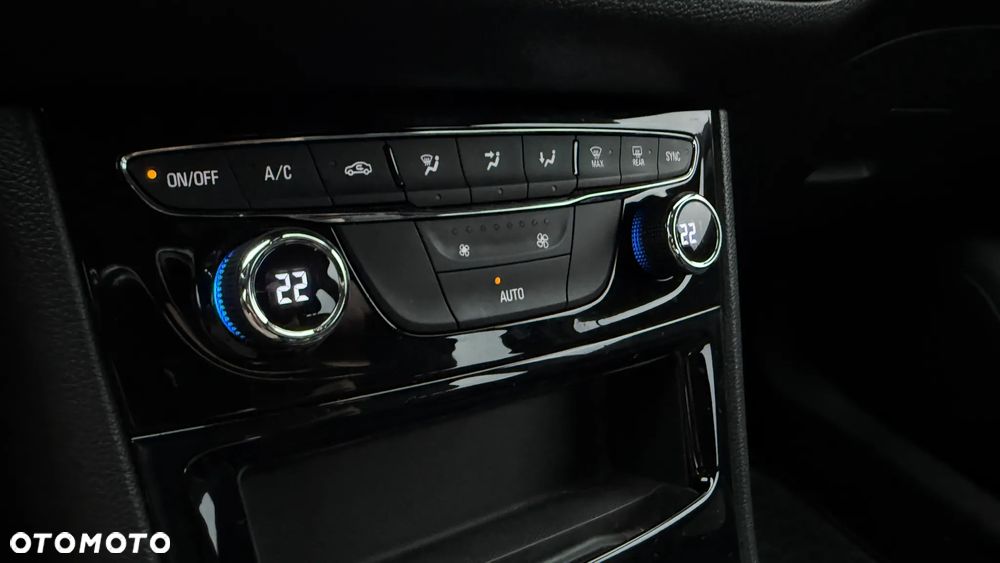 Opel Astra V 1.2 T Elegance S&S - 17