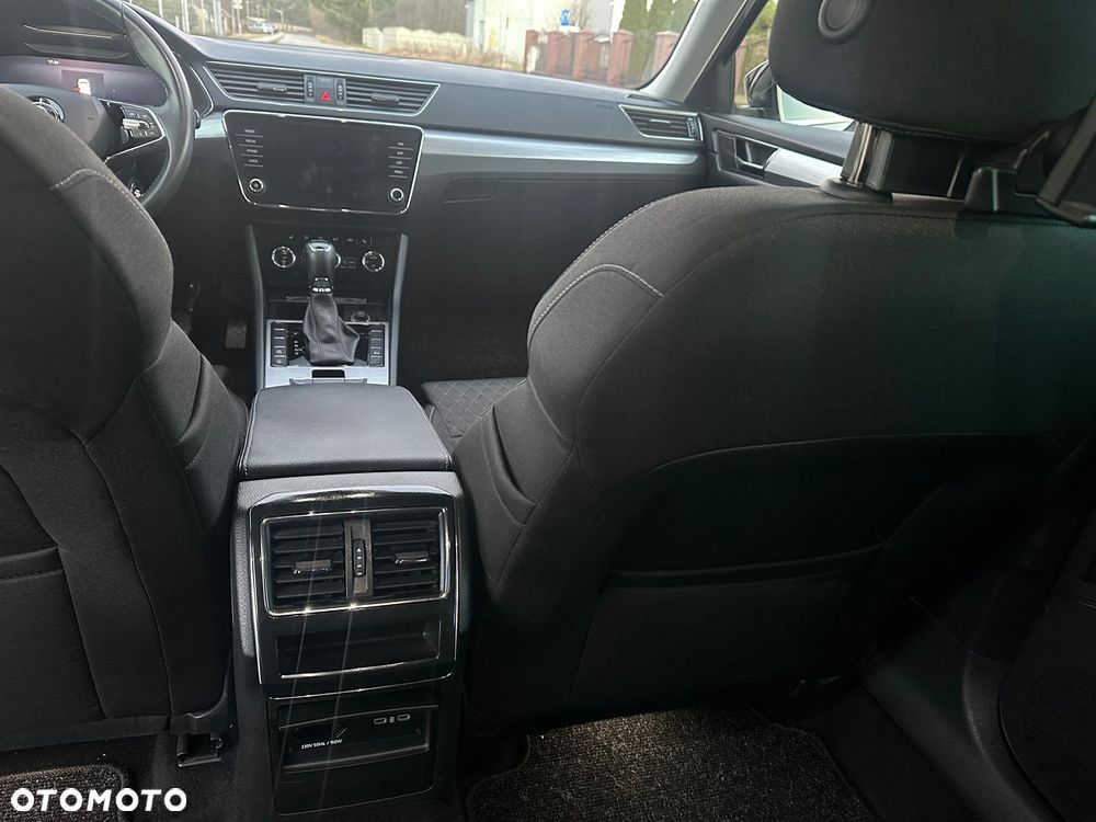 Skoda Superb 2.0 TDI Style DSG7 - 17