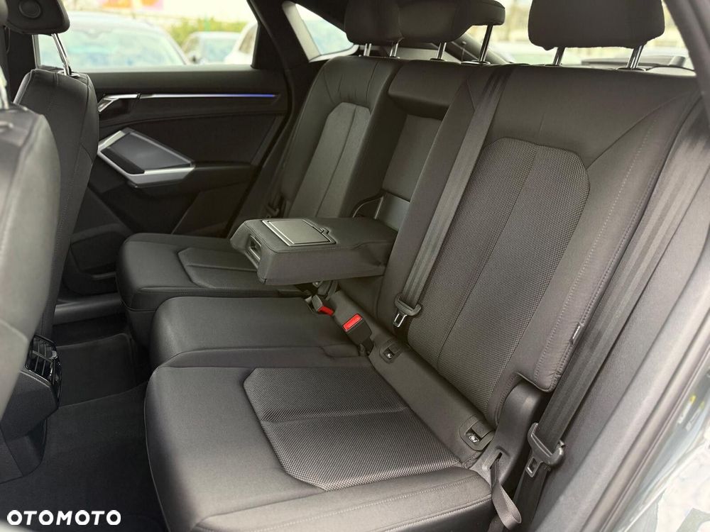 Audi Q3 Sportback - 18
