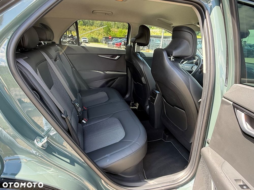 Kia Niro 1.6 GDI Hybrid Business Line - 26