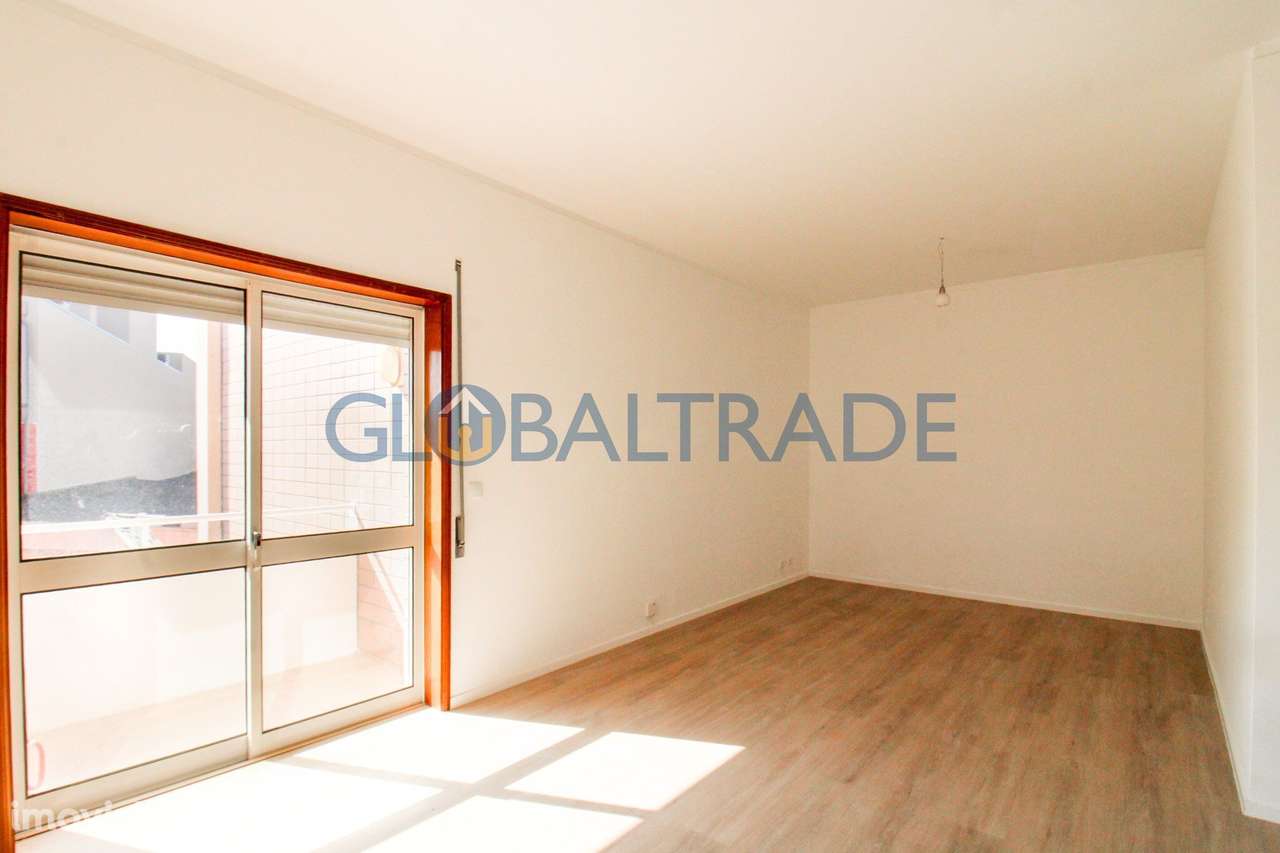 Apartamento T2 Renovado em Baguim do Monte - Grande imagem: 4/34