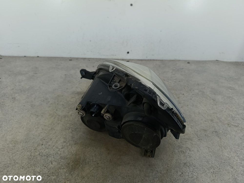 LAMPA PRZÓD PRAWA LANCIA MUSA - 4