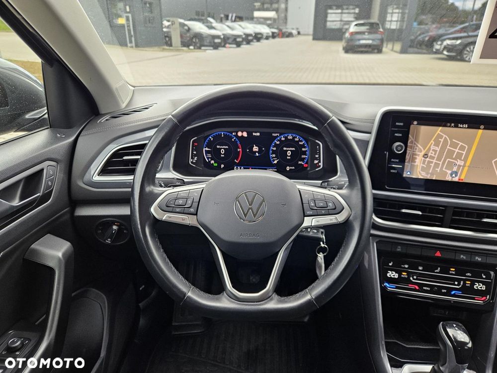Volkswagen T-Roc - 17