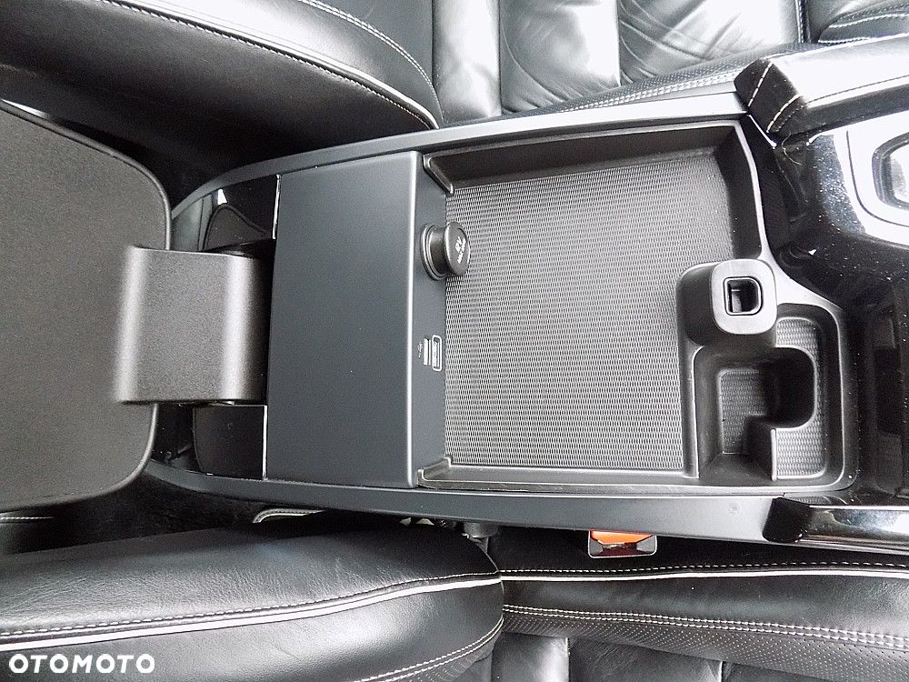 Volvo V90 T8 AWD Plug-In Hybrid R-Design - 21