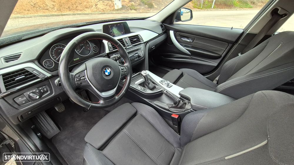 BMW 320 d Touring Line Sport - 17