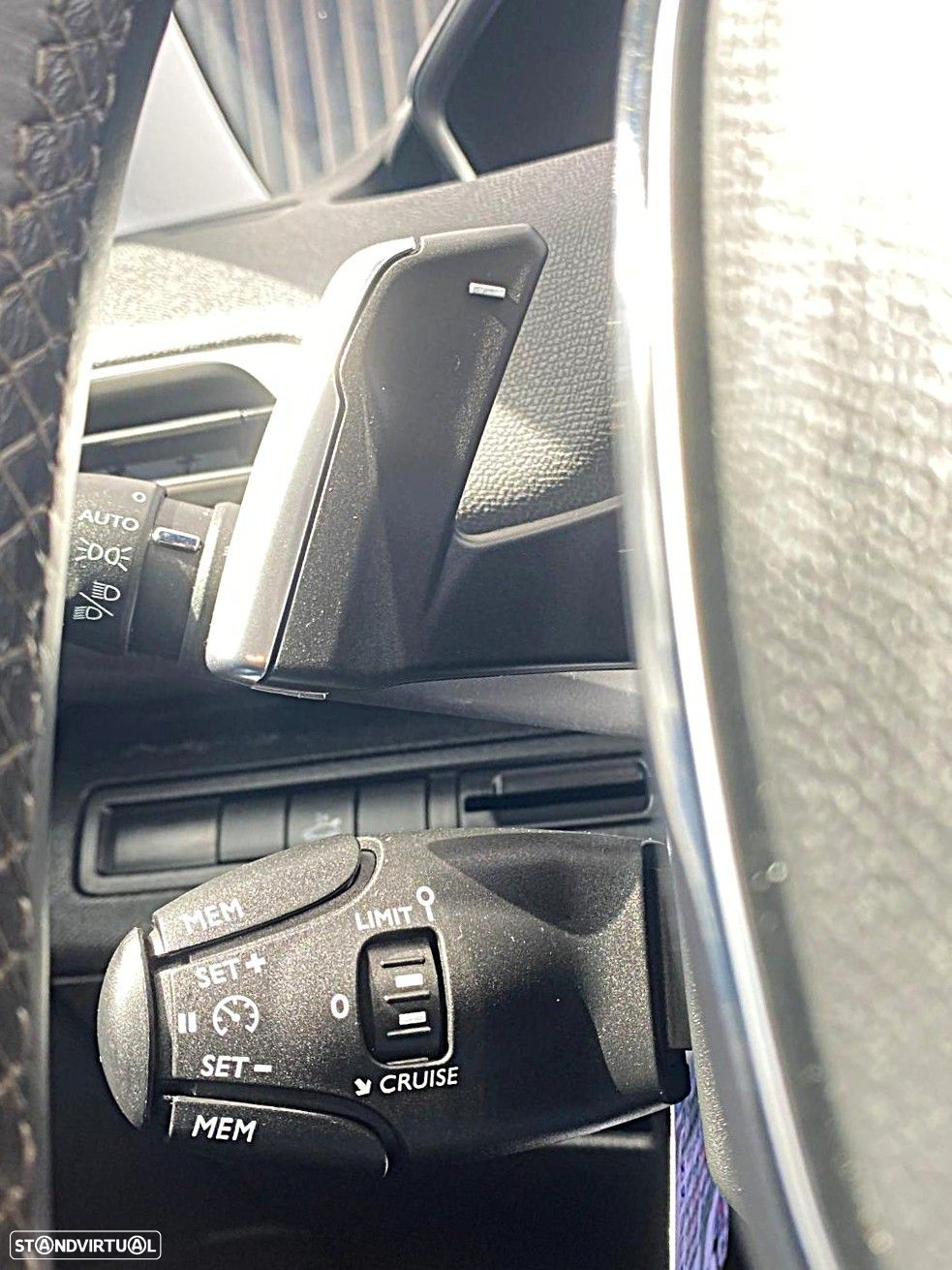 Peugeot 3008 1.2 PureTech Allure Pack EAT8 - 18