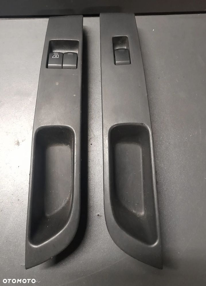 Micra K12 przełącznik podnoszenia szyby przód przedni Europa 3d Nissan