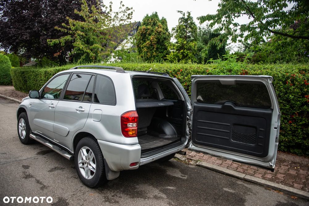 Toyota RAV4 1.8 VVT-i 4x2 - 14